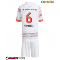 Otroške Nogometnih dresov Bayern Munich Joshua Kimmich #6 Gostujoči 2025-26 Kratki rokavi (+ hlače)